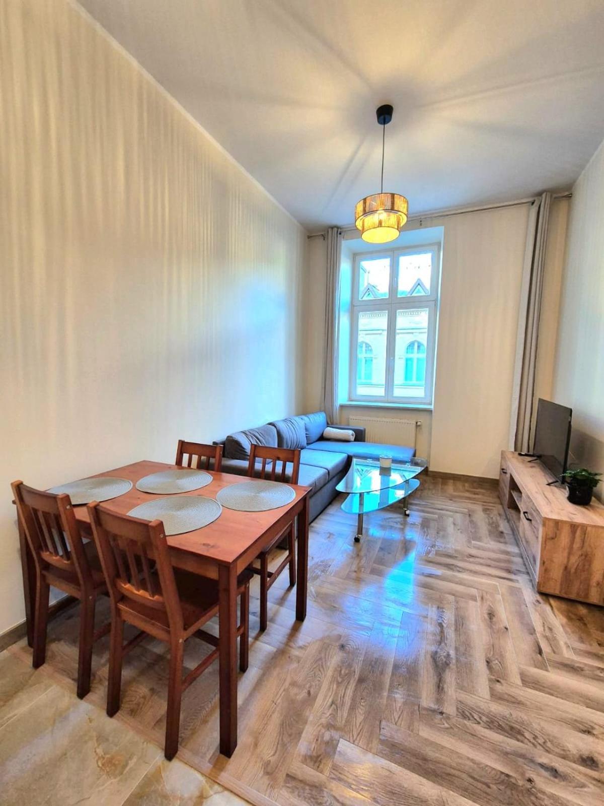 Apartment Domino Apartament- Dworzec Pkp